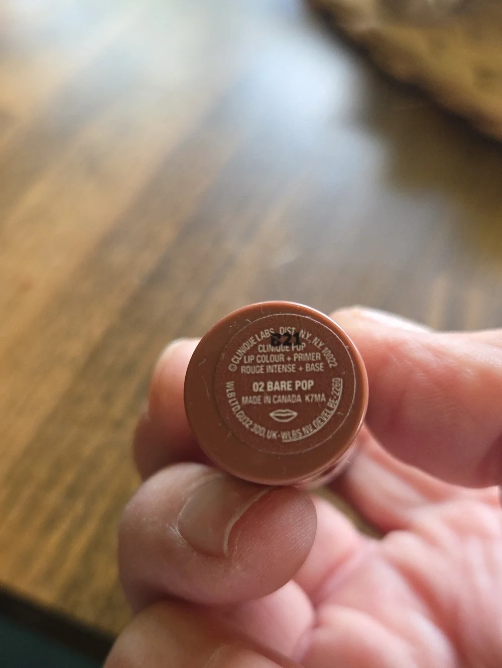 Clinique  02 Bare Pop New